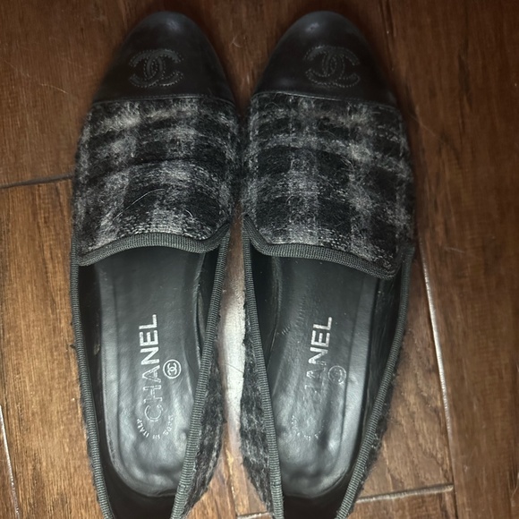 Chanel Tweed 2016 Interlocking CC Loafers Size 39 - Picture 2 of 5
